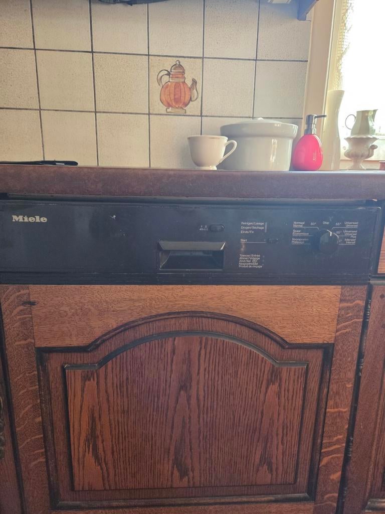 Vaatwasser MIELE 50 eur, Ophalen