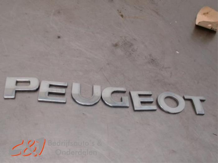 Embleem van een Peugeot Boxer, Auto-onderdelen, Carrosserie, Peugeot, Gebruikt, 3 maanden garantie, Ophalen of Verzenden