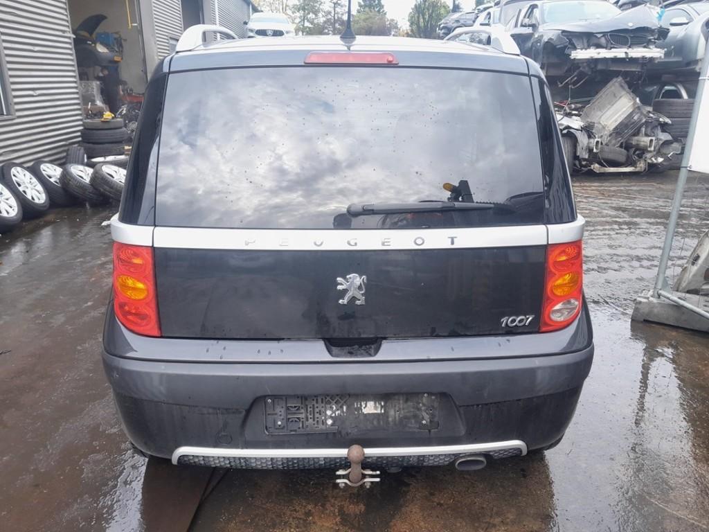 TREKHAAK Peugeot 1007 (KM) (01-2004/02-2011), Gebruikt, Peugeot