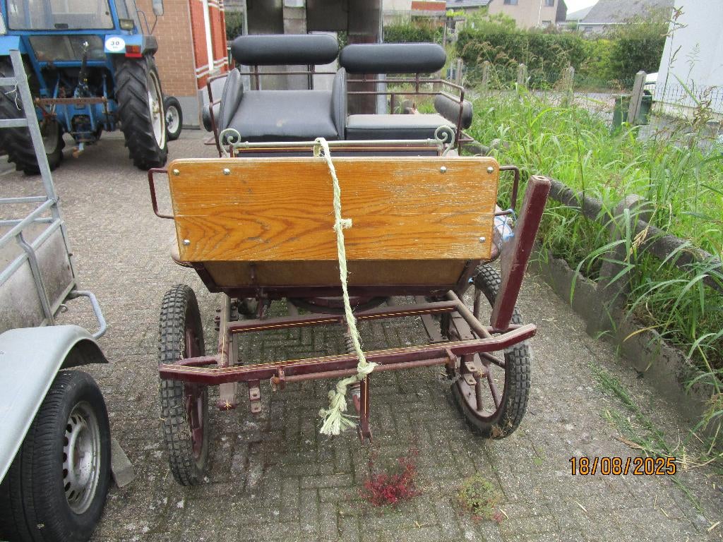 koets, Dieren en Toebehoren