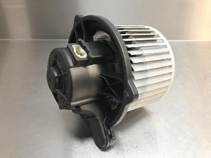 VENTILATEUR RADIATEUR MOTEUR Kia Pro cee'd (EDB3), Utilisé, Kia