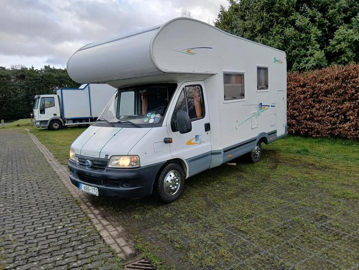 Zeer mooie fiat camper , 2.8 turbodiesel 2004 159000 km, Caravans en Kamperen, Mobilhomes, Particulier, Ophalen of Verzenden