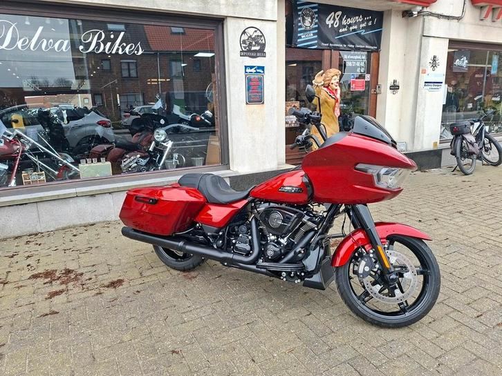 Harley Roadglide FLTRX- 2024- 11079 km, Motoren, Motoren | Harley-Davidson, Bedrijf, Toermotor, meer dan 35 kW, 2 cilinders, Handgeschakeld