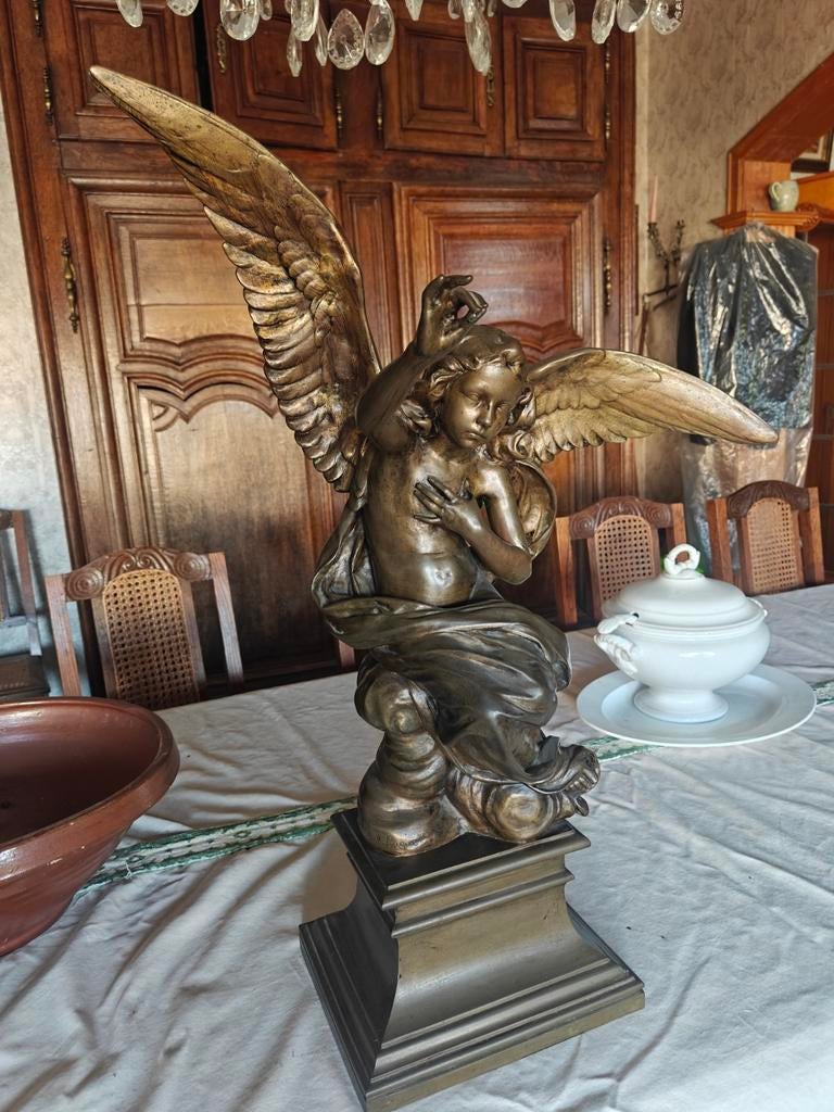 Verschillende antiek, Enlèvement, Brons, Statue