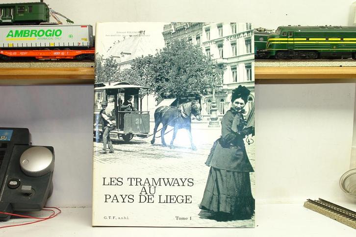 LES TRAMWAYS AU PAYS DE LIEGE / TRAM / STRASSENBAHN, Boeken, Overige Boeken, Gelezen, Ophalen