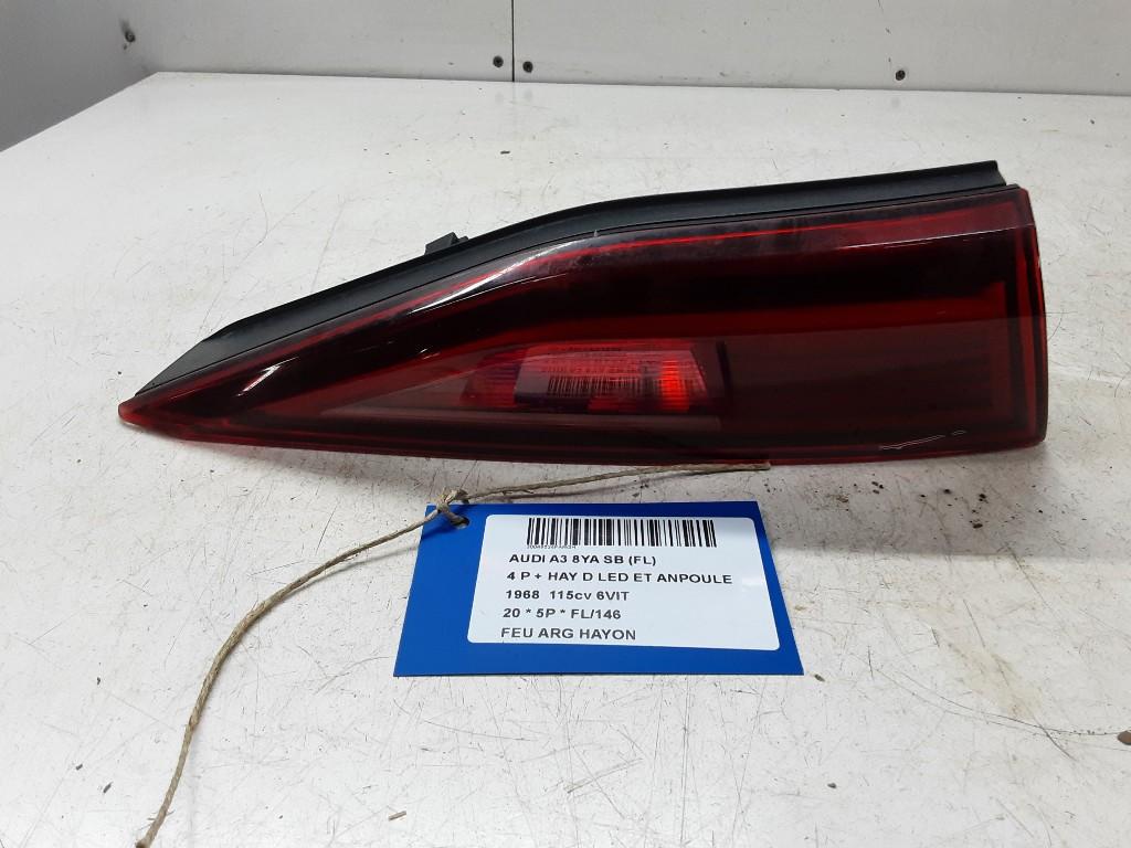PANNEAU ARRIÈRE GAUCHE AVEC LAMPE Audi A3 Sportback (8YA), Utilisé, Audi