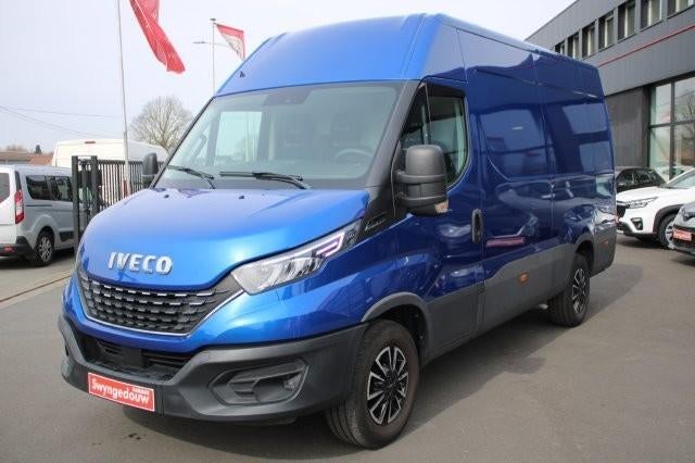 Iveco Daily 35S14V, 3 500 kg de remorquage, Hi-Matic L3 H2, 100 kW, Achat, Entreprise, Noir