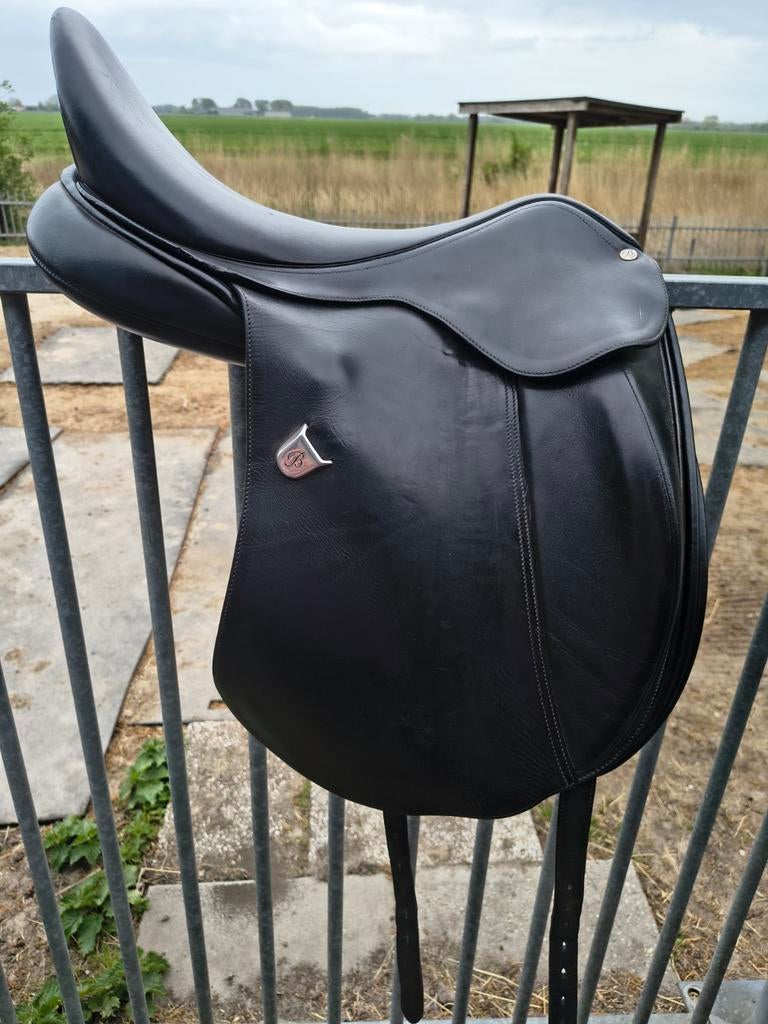 Bates, Icon Isabelle Werth, Fairfax, Anatomica, Vivary, Animaux & Accessoires, Chevaux & Poneys | Selles, Dressage, Enlèvement ou Envoi