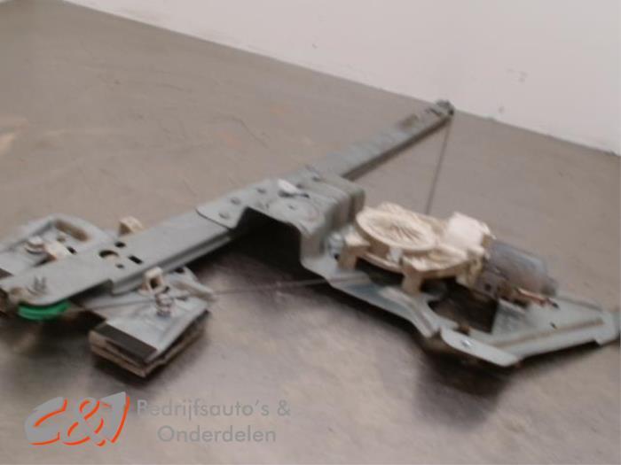 Ruitmechaniek 2Deurs rechts-voor van een Mercedes Sprinter, Auto-onderdelen, Ruiten en Toebehoren, Mercedes-Benz, Gebruikt, 3 maanden garantie