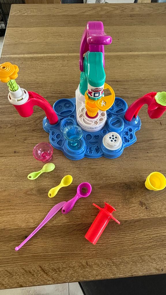 Play doh ijsjesmachine, Ophalen of Verzenden, Gebruikt, Knutselen