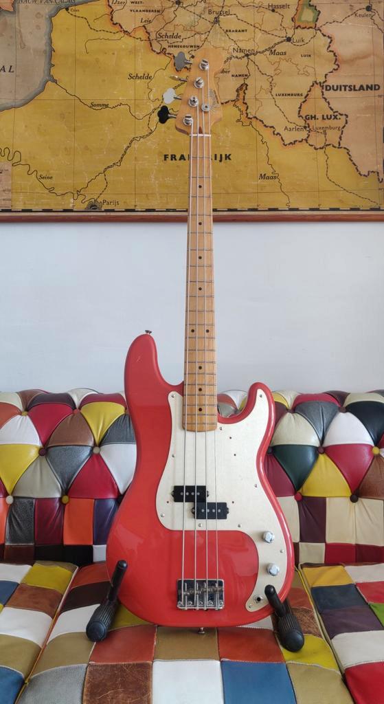 Fender Classic Series 50's Precision Bass, Musique & Instruments, Instruments à corde | Guitares | Basses, Enlèvement