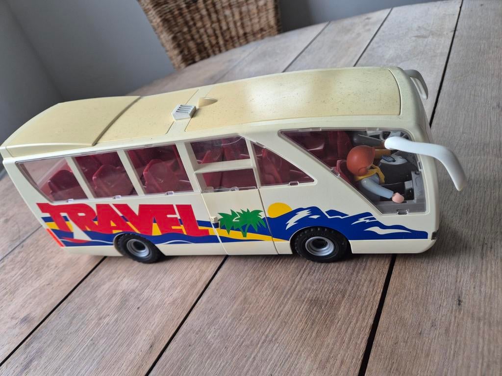Playmobile bus 3169, Enlèvement
