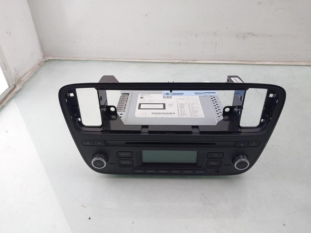 RADIO Skoda Citigo (01-2011/08-2019), Gebruikt, Skoda
