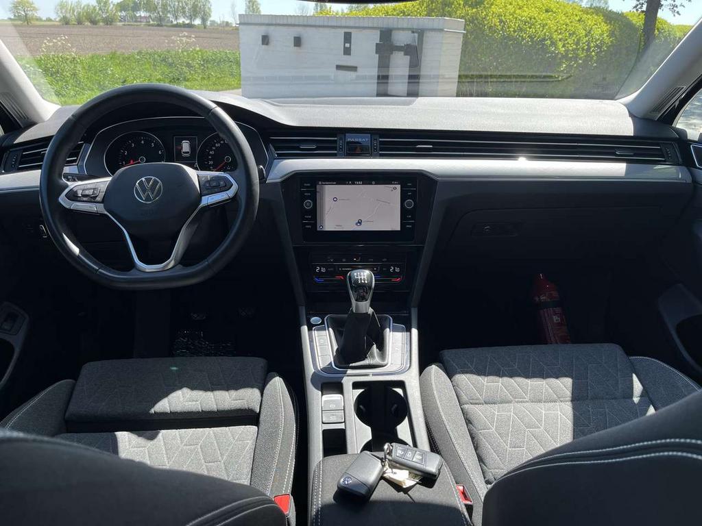 Volkswagen Passat Variant SW 1.5 TSI Style OPF (EU6AP)/1eig, Autos, Volkswagen, 0 kg, Argent ou Gris, Achat, Entreprise