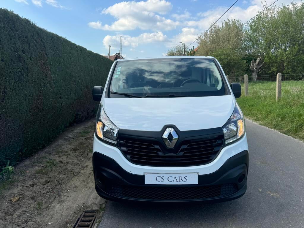 Renault Trafic | 85.000km | Camera | Navigatie | Trekhaak, Voorwielaandrijving, 4 cilinders, Wit, Bedrijf
