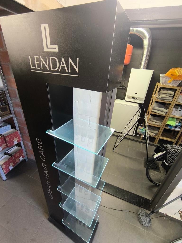 Kappers etalage kast, Ophalen