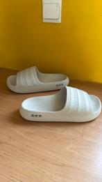 claquettes Adidas Adilette Ayoon 39/40 beige, Enlèvement ou Envoi, Comme neuf