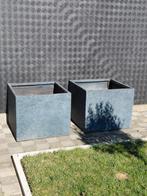 Prachtige polyester bloembakken groot 65x65cm en 55cm diepte, Ophalen