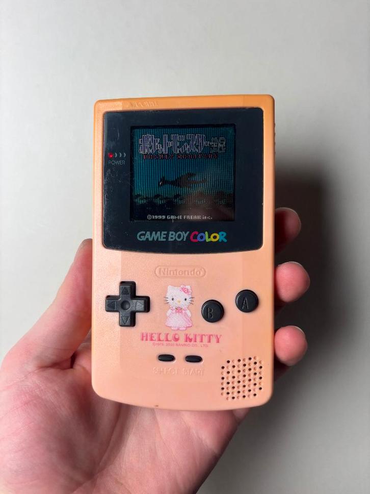 Gameboy Colour Hello Kitty Edition, Consoles de jeu & Jeux vidéo, Consoles de jeu | Nintendo Game Boy, Utilisé, Game Boy Color