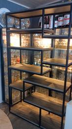 Belle étagère, Enlèvement