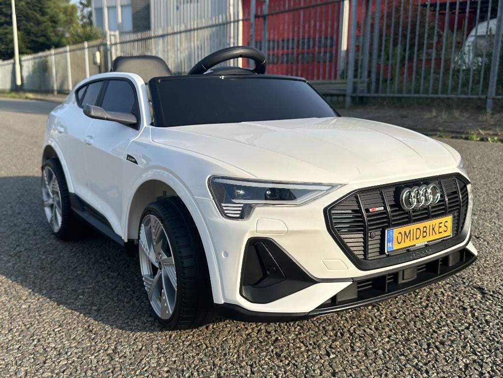 Audi E-tron 12v wit - Afstandsbediening - 4x4 - Leder - Rubb, Enlèvement ou Envoi, Neuf