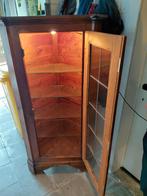 Antieke hoekkast, Ophalen