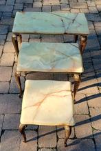 3 marmeren bijzettafels + gouden metalen poten., Antiek en Kunst, Ophalen