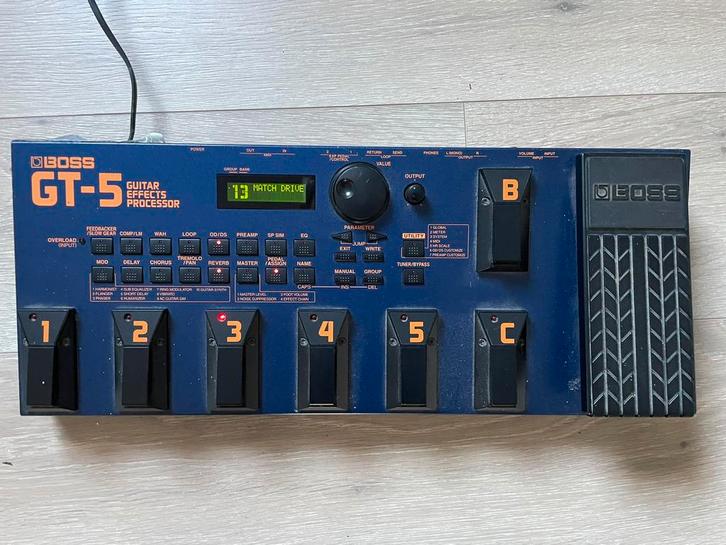 Boss GT-5 (Guitar effects processor), Musique & Instruments, Effets, Utilisé, Reverb, Enlèvement