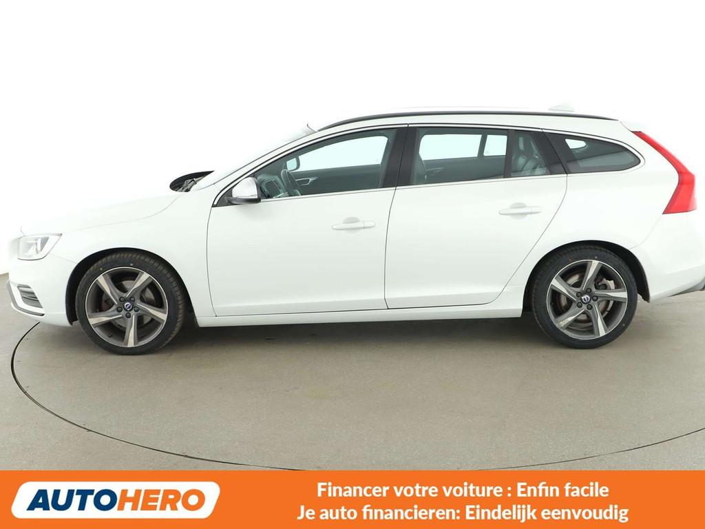 Volvo V60 2.0 D3 Kinetic (année de construction 2015), 100 kW, Euro 5, Cruise Control, Boîte manuelle