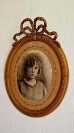 Cadre Ovale Doré Louis XVI, Enlèvement, Ovale