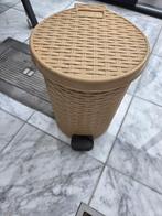 Kleine vuilnisbak, Ophalen