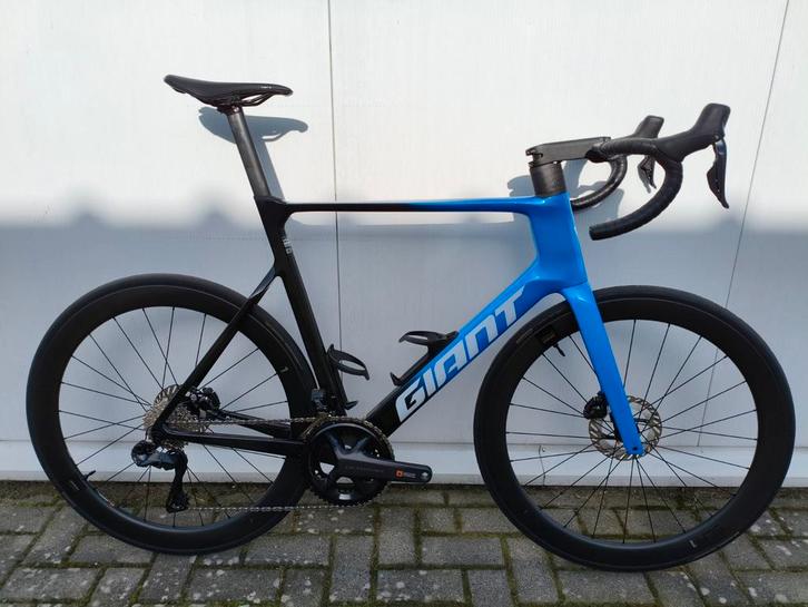 New Giant Propel et Giant Defy : jusqu'à 40 % de rabais !, Vélos & Vélomoteurs, Vélos | Vélos de course, Neuf, Giant, Carbone