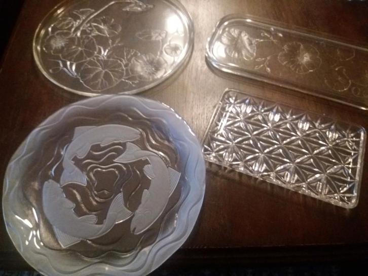 4 heel mooie presenteerschotels  e, Huis en Inrichting, Keuken | Servies, Ophalen of Verzenden