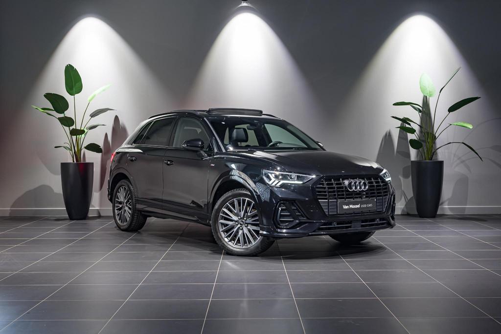 Audi Q3 45 TFSI e S tronic 3x S Line SHADOW LOOK | PANODAK |, Auto's, Stof, Gebruikt, 4 cilinders, Zwart