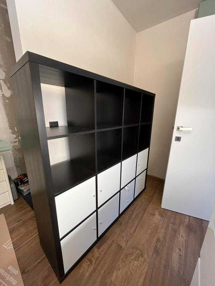Kallax kast Ikea 147x147cm, Huis en Inrichting, Kasten | Wandmeubels, Gebruikt, 100 tot 150 cm, 150 tot 200 cm, 25 tot 50 cm, Met lade(s)