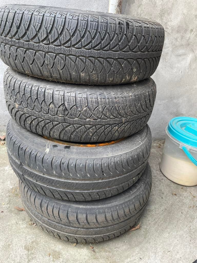 Pneu c3 2005, Autos : Divers, Pièces de sport automobile, Enlèvement, Utilisé