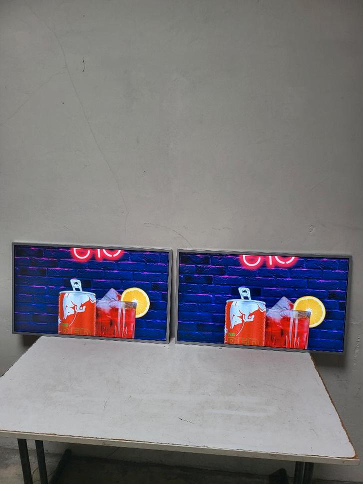 Videri V3 Digitaal scherm,Canvas,Monitor 33" (2 Stuks), Computers en Software, Monitoren, Zo goed als nieuw, LED, Ultra HD (4K)