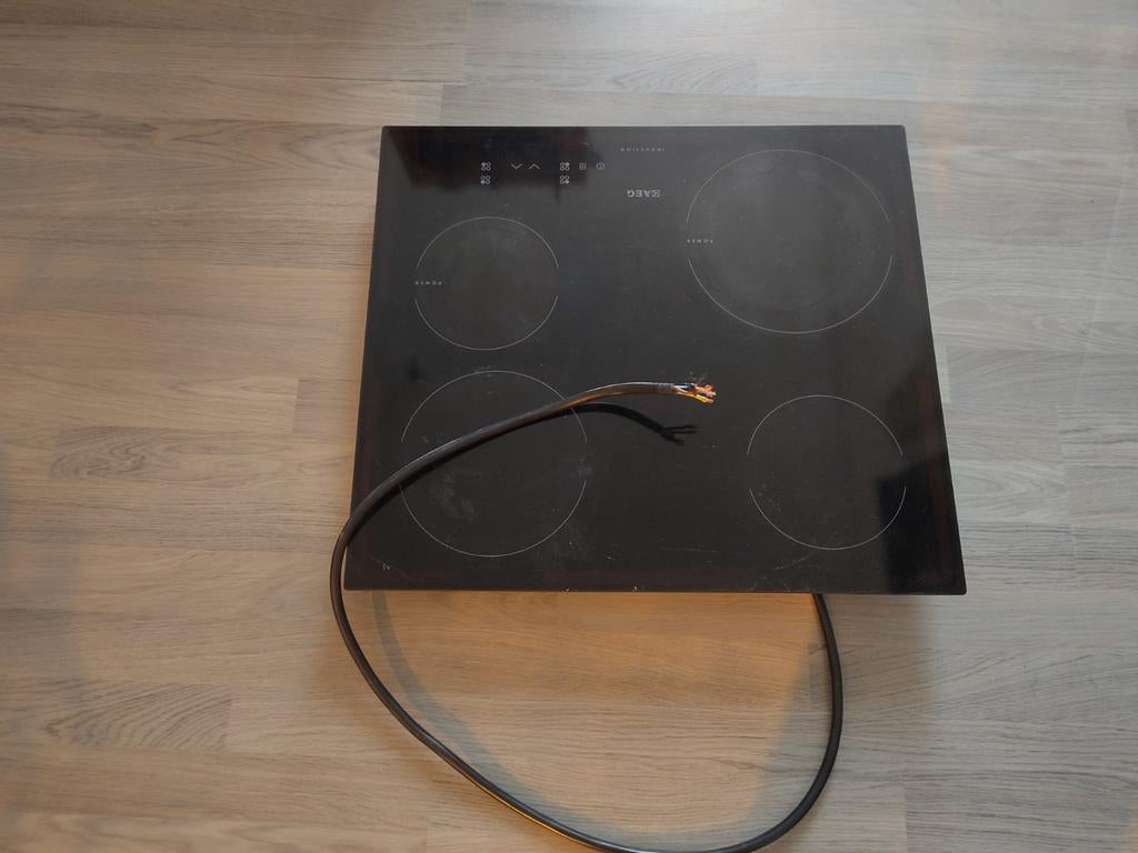 Inductie kookvuur AEG, Elektronische apparatuur, Ophalen, Gebruikt, 4 kookzones, Inbouw