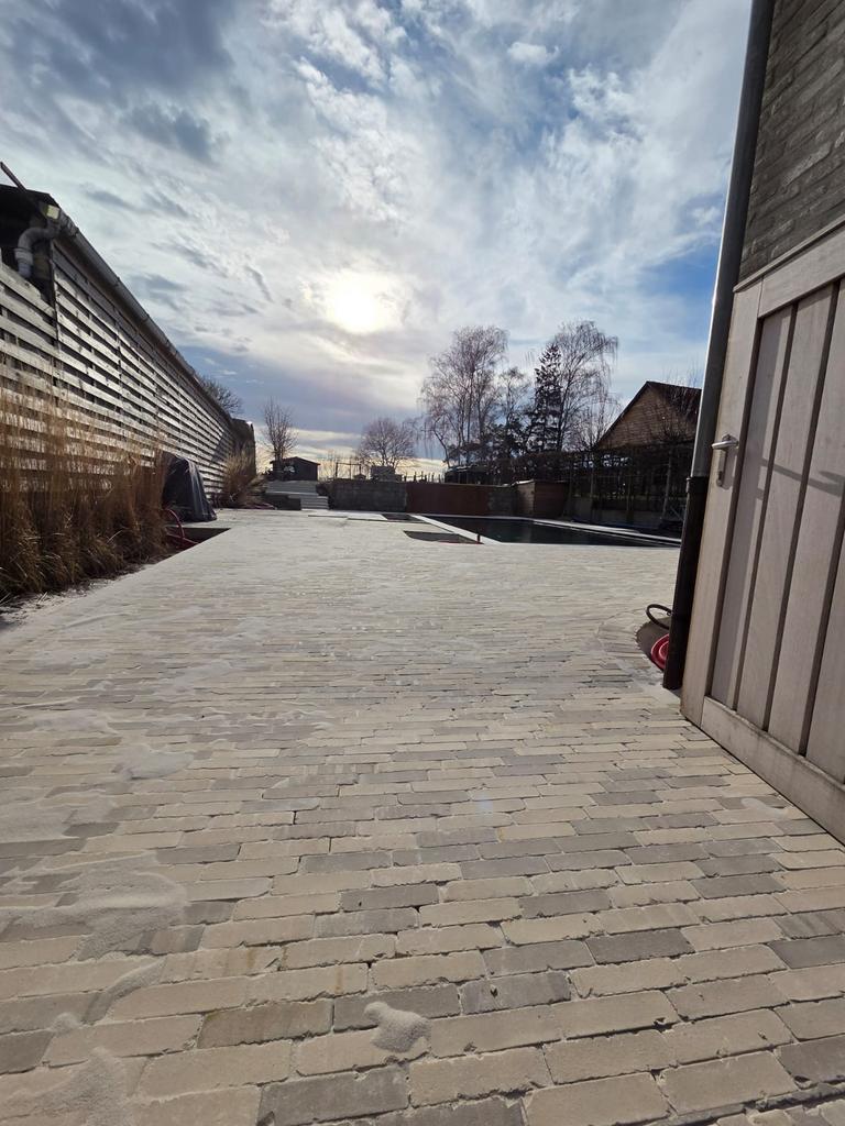 Kleiklinker Gromo Antica Vandersanden, Ophalen