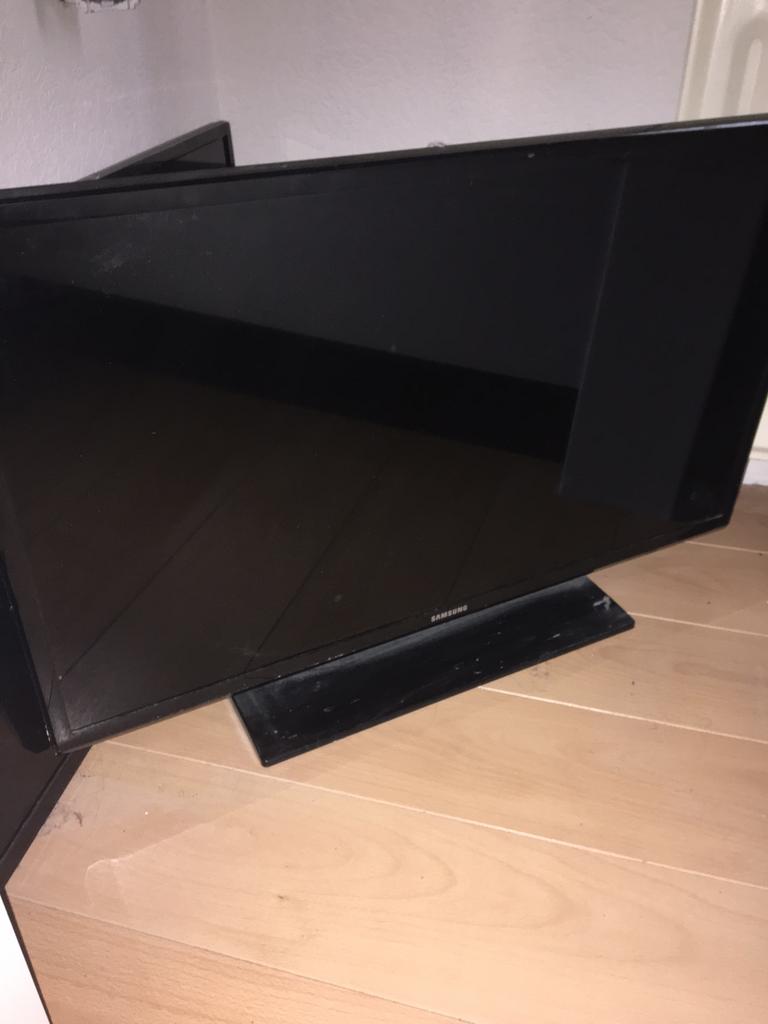 Tv Samsung led 32”, TV, Hi-fi & Vidéo, Télévisions, Comme neuf