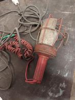 werklamp / inspectielamp met metalen beschermkooi, Ophalen