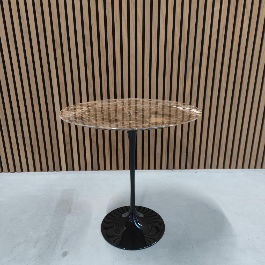 Knoll Saarinen Low Table - Emperador Marmer ø 51cm, Antiek en Kunst, Ophalen of Verzenden