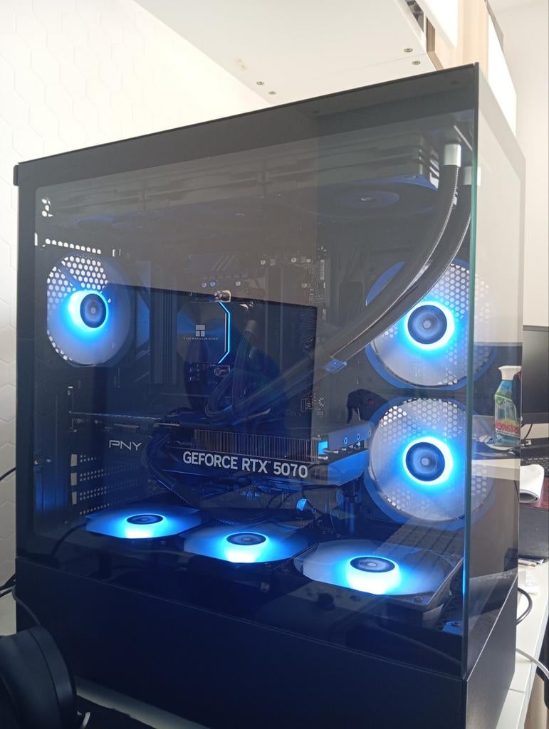 Pc gamer boitier aquarium, Games en Spelcomputers, Games | Pc