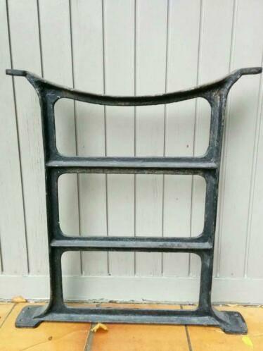 Loft 2 Supports / Paire pour Création Mobilier Ind Boomtafel, Maison & Meubles, Armoires | Bibliothèques, Utilisé, Moins de 100 cm