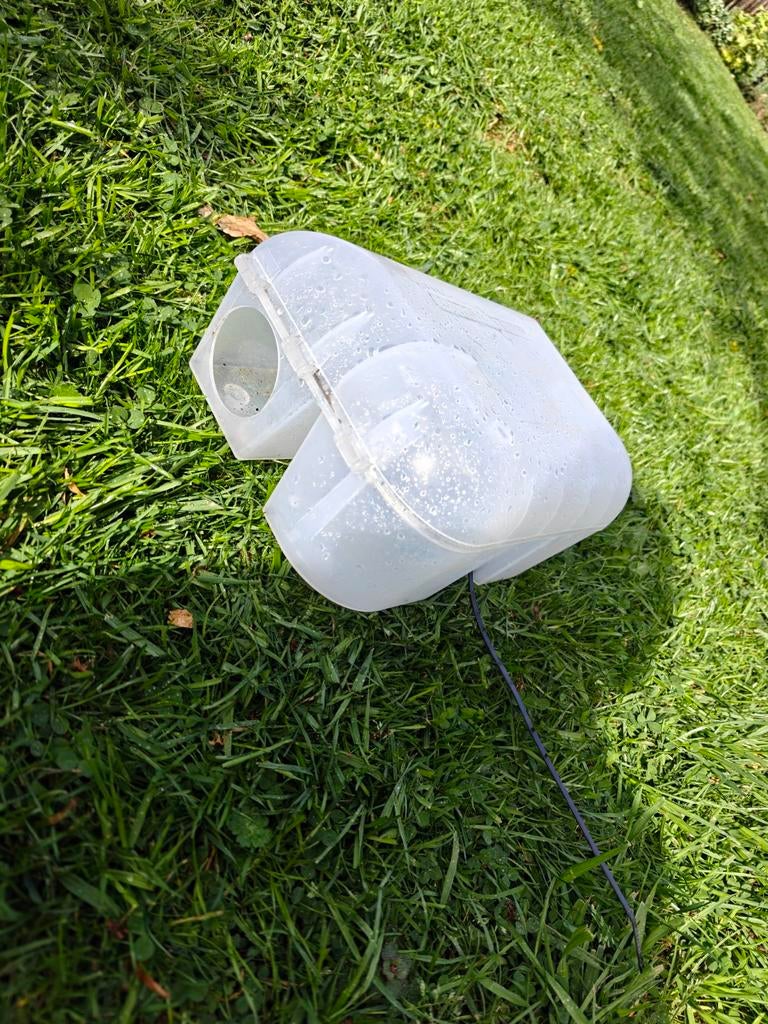 Ratten val doos met klem in.  / Ongediertebestrijding, Ophalen