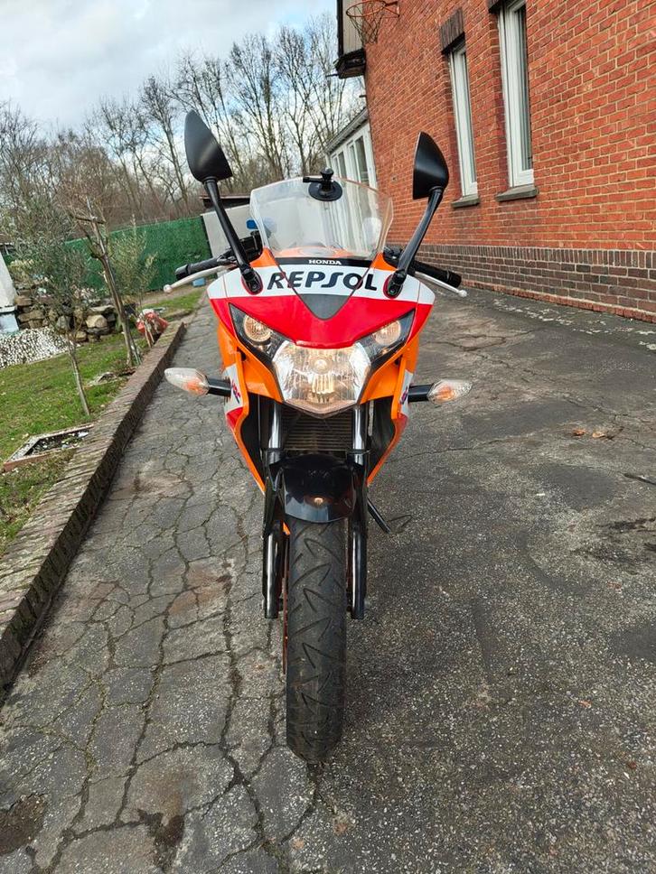 Honda CBR125R Repsol voor Rijbewijs B/A1, Motoren, Motoren | CFMOTO, Particulier, Ophalen