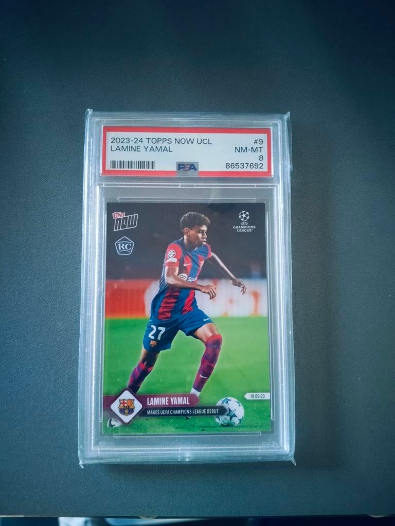 Lamine Yamal RC topps now Barcelona PSA graded 8, Ophalen of Verzenden