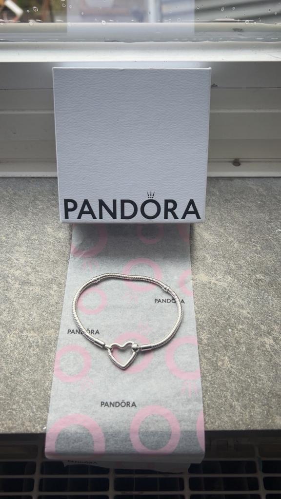 Pandora bandje, Handtassen en Accessoires, Armbanden, Ophalen of Verzenden, Zo goed als nieuw