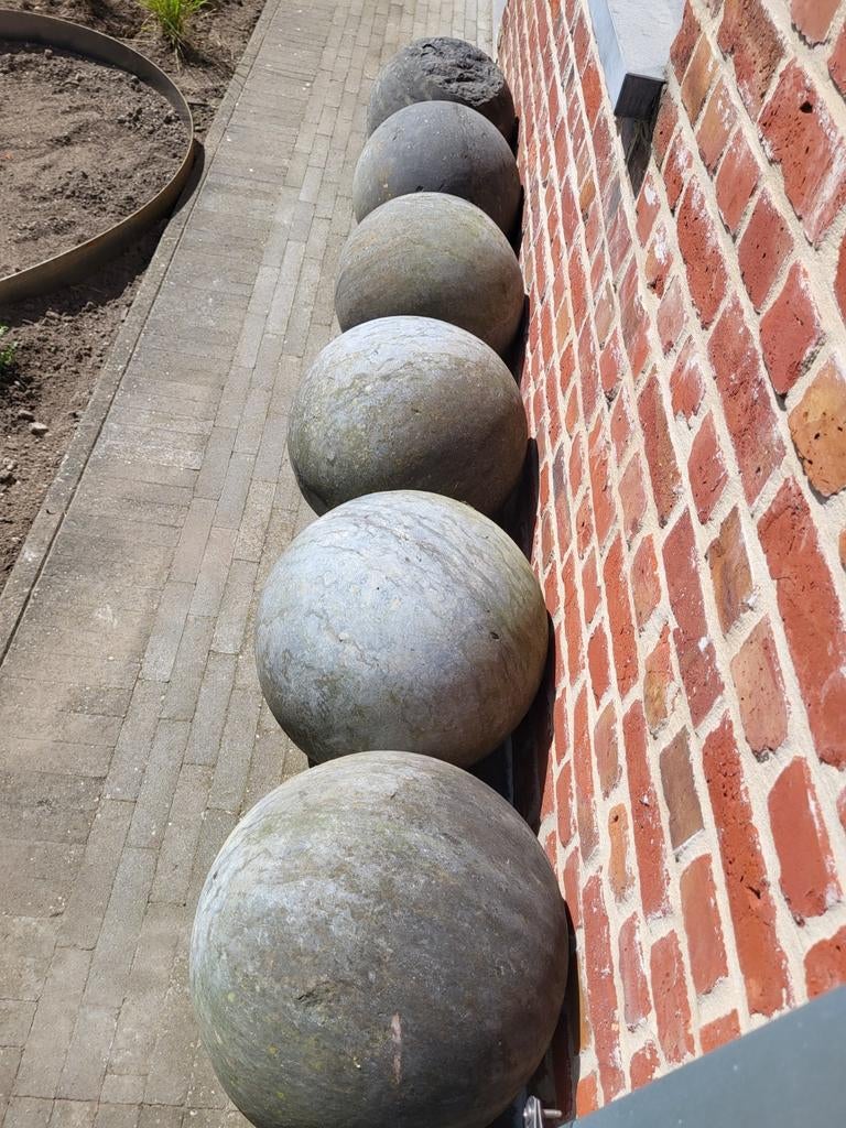 5 arduinen bollen in goede staat , diameter 40 cm, Enlèvement