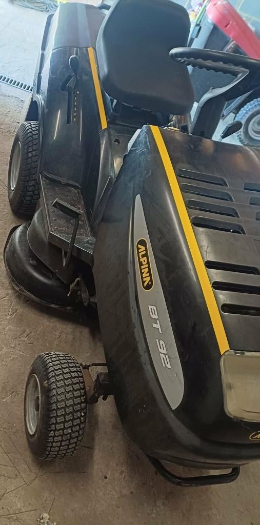 Tracteur tondeuse alpina reprise possible, Enlèvement, Utilisé, Démarrage électrique, 90 à 120 cm